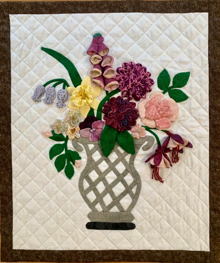 Baltimore flowers design by Patchwork and Quilting graduate Amanda Jayne